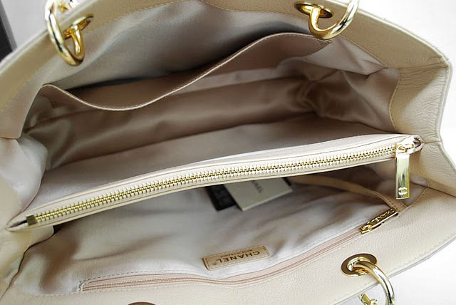 Chanel 2011 GST Caviar Leather Handbag 36092 Cream