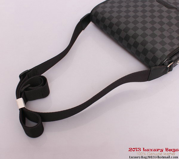 Louis Vuitton Damier Graphite Canvas Messenger Bag N56715 Louis Vuitton Damier Graphite Canvas Messenger Bag N56715