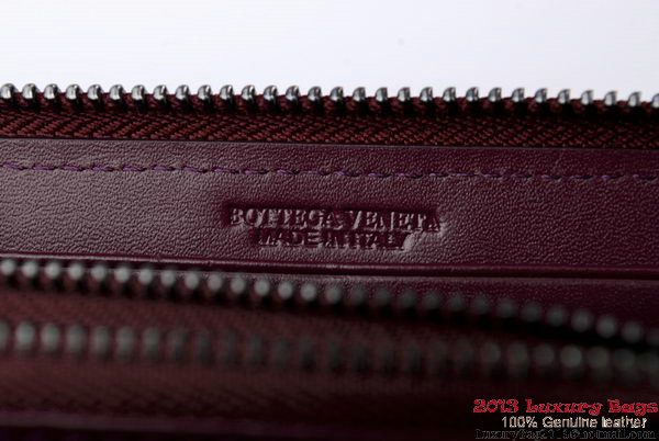 Bottega Veneta Intrecciato Nappa Zippy Wallet BV1571 Wine Bottega Veneta Intrecciato Nappa Zippy Wallet BV1571 Wine