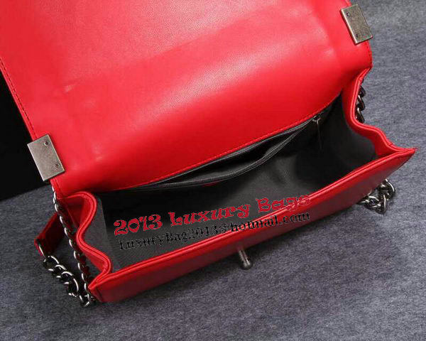 Boy Chanel Flap Shoulder Bag Herringbone Stitching CHA6817 Red Boy Chanel Flap Shoulder Bag Herringbone Stitching CHA6817 Red