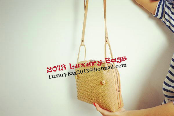 Bottega Veneta Bicolors Intrecciato Nappa Cross Body Bag BV9610 Bottega Veneta Bicolors Intrecciato Nappa Cross Body Bag BV9610