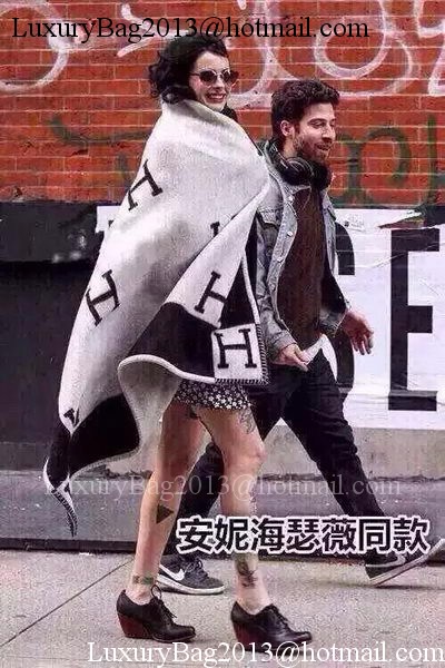 Hermes Scarves HO151105 Black Hermes Scarves HO151105 Black