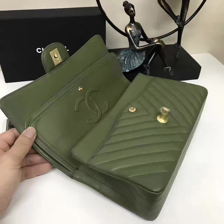 Chanel Flap Shoulder Bags Green Sheepskin Leather A1112 Glod Chanel Flap Shoulder Bags Green Sheepskin Leather A1112 Glod