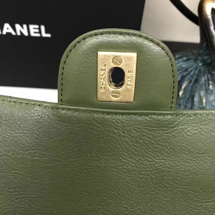 Chanel Flap Shoulder Bags Green Sheepskin Leather A1112 Glod Chanel Flap Shoulder Bags Green Sheepskin Leather A1112 Glod
