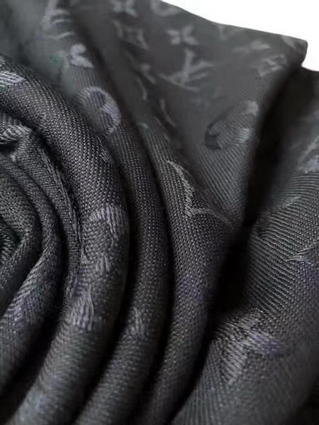 Louis Vuitton Scarf LVS9219A Louis Vuitton Scarf LVS9219A