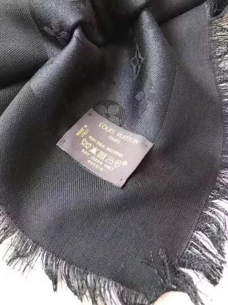 Louis Vuitton Scarf LVS9219A Louis Vuitton Scarf LVS9219A