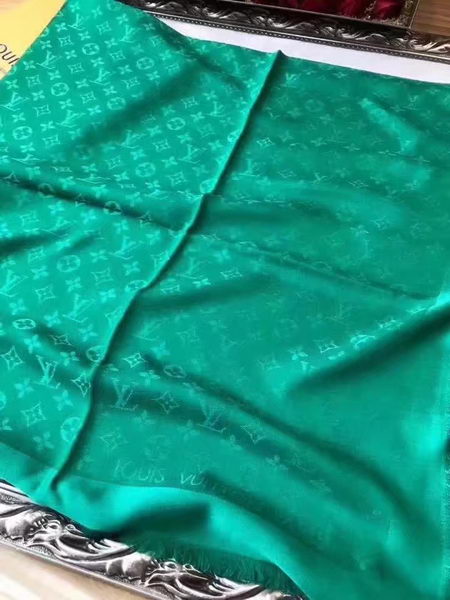 Louis Vuitton Scarf LVS9219B Louis Vuitton Scarf LVS9219B