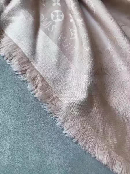 Louis Vuitton Scarf LVS9219E Louis Vuitton Scarf LVS9219E