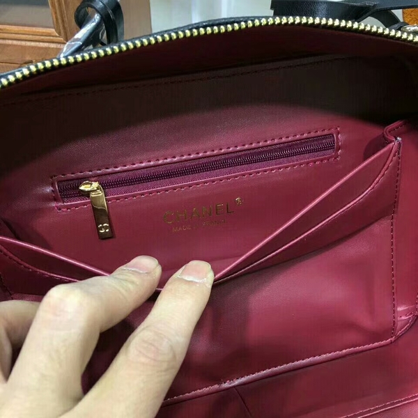 Chanel Calfskin Leather Shoulder Bag 6070 Black Chanel Calfskin Leather Shoulder Bag 6070 Black