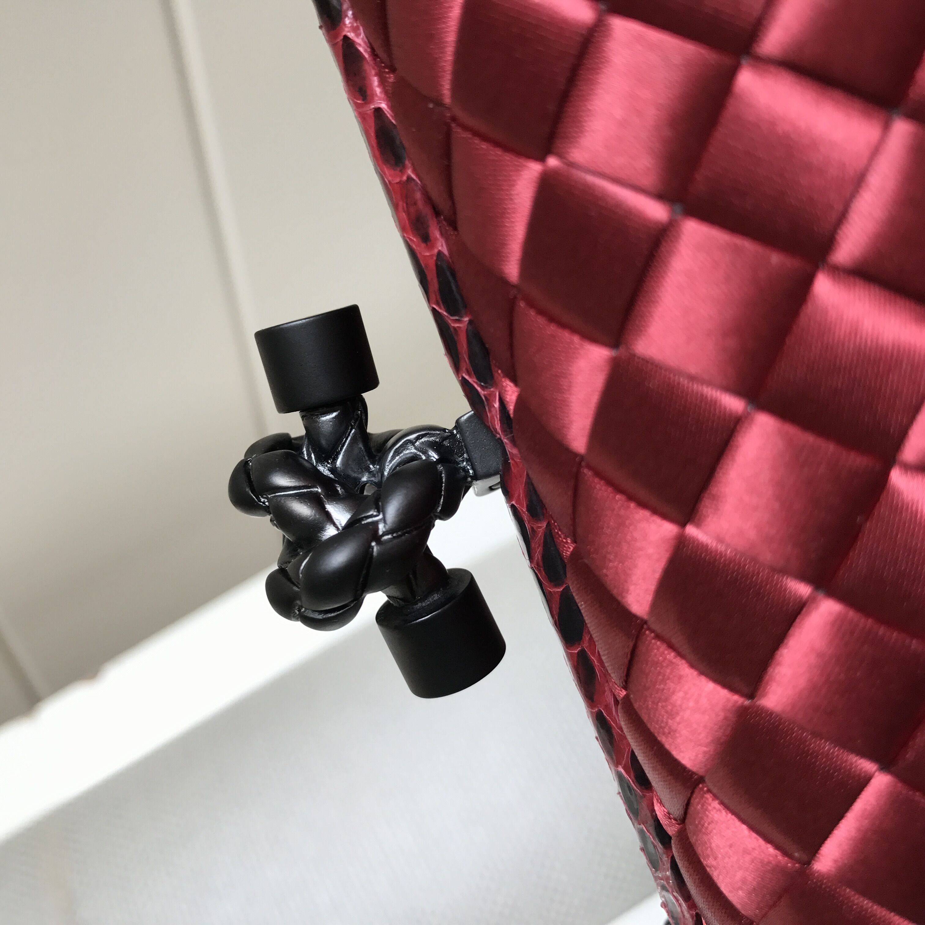 Bottega Veneta Clutch 5698 Burgundy Bottega Veneta Clutch 5698 Burgundy