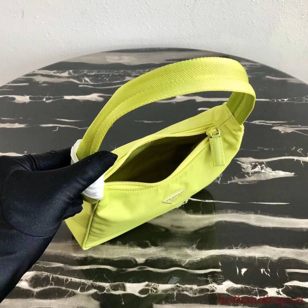 Prada Re-Edition nylon Tote bag MV519 green Prada Re-Edition nylon Tote bag MV519 green