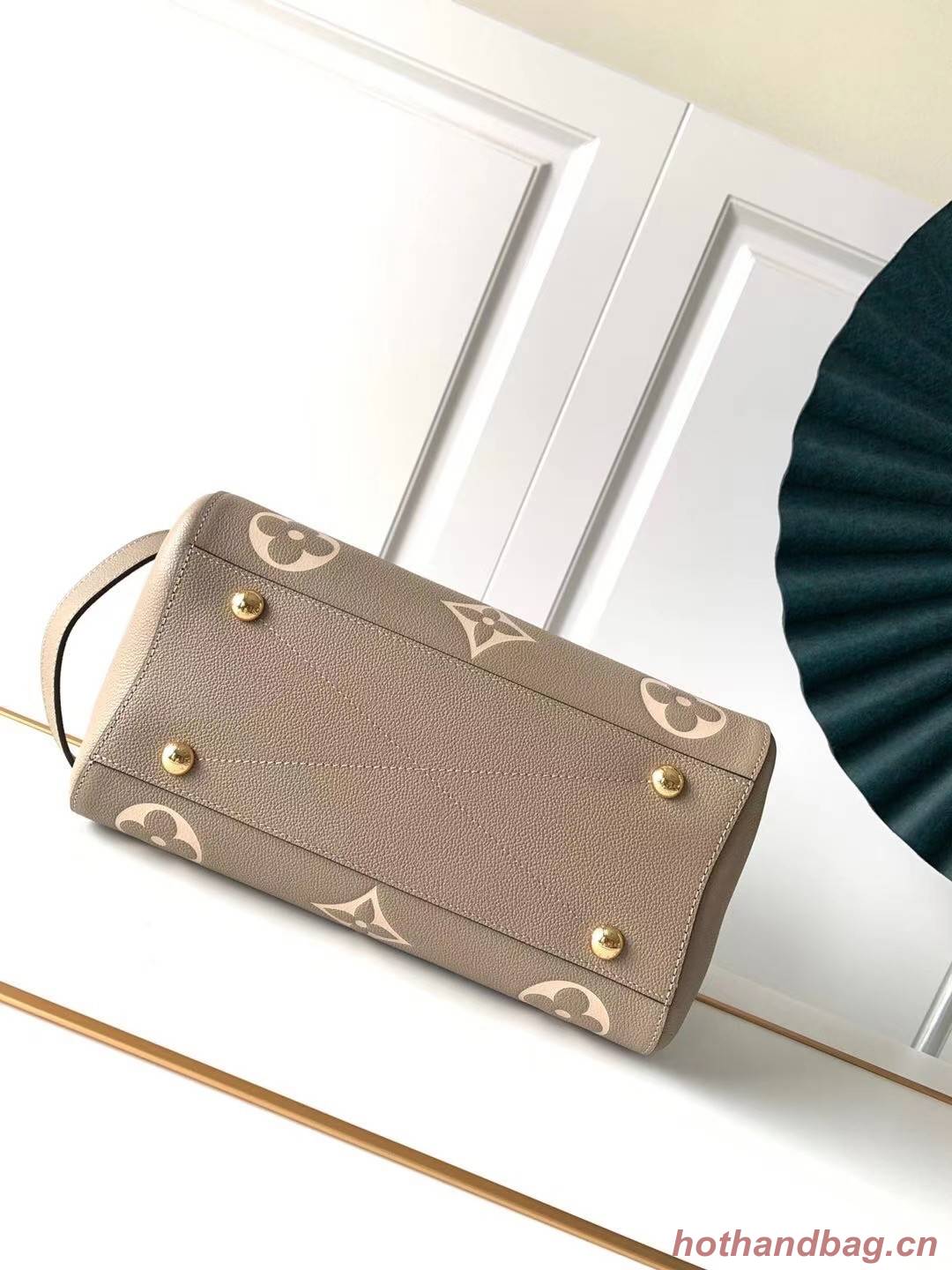 Louis Vuitton Original MONTAIGNE M41053 grey