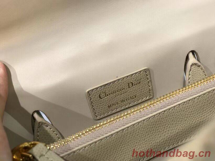 DIOR MEDIUM ST HONORE TOTE Grained Calfskin M9321UMBA Beige DIOR MEDIUM ST HONORE TOTE Grained Calfskin M9321UMBA Beige