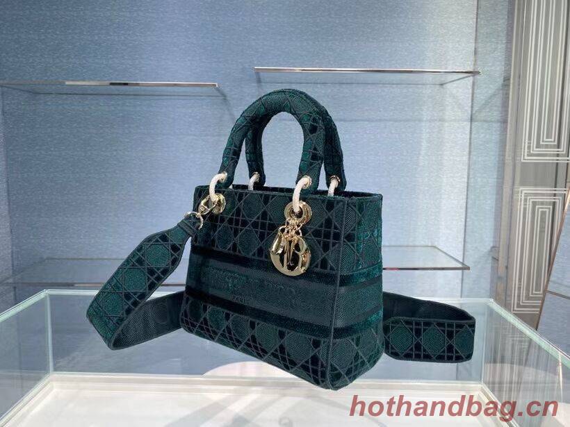 MEDIUM LADY D-LITE BAG Cannage Embroidered Velvet M0565OW green MEDIUM LADY D-LITE BAG Cannage Embroidered Velvet M0565OW green