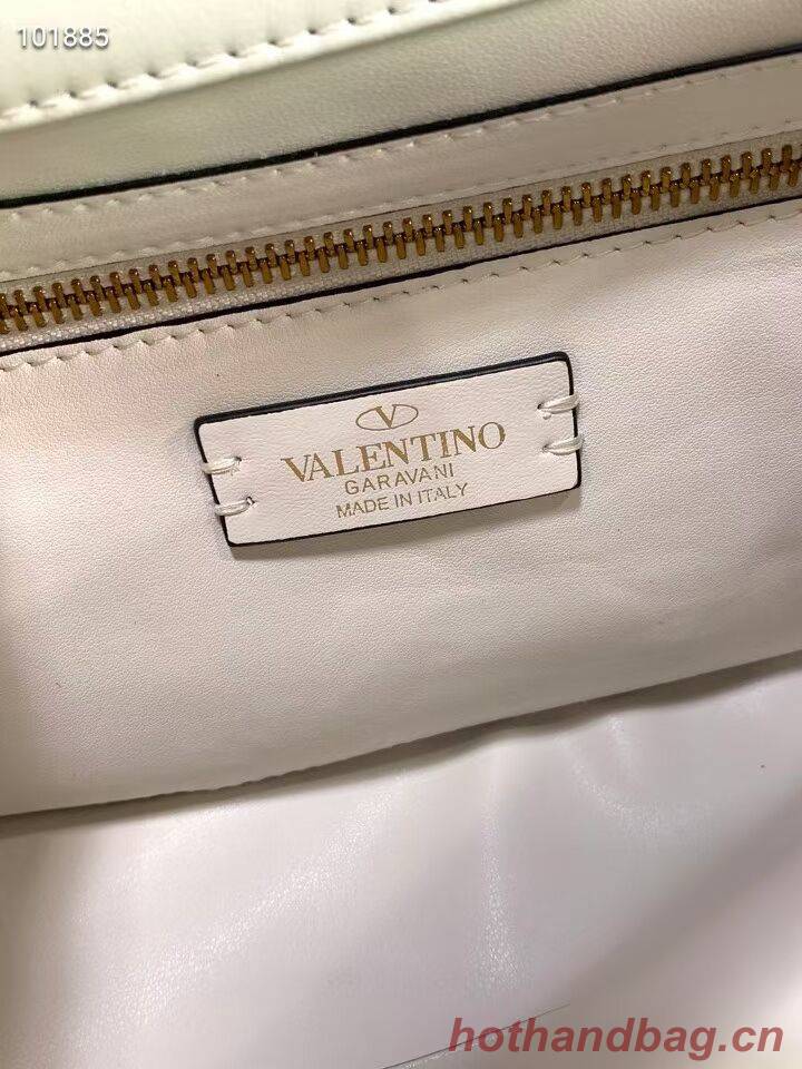 Valentino medium Garavani Roman Stud V2060 white