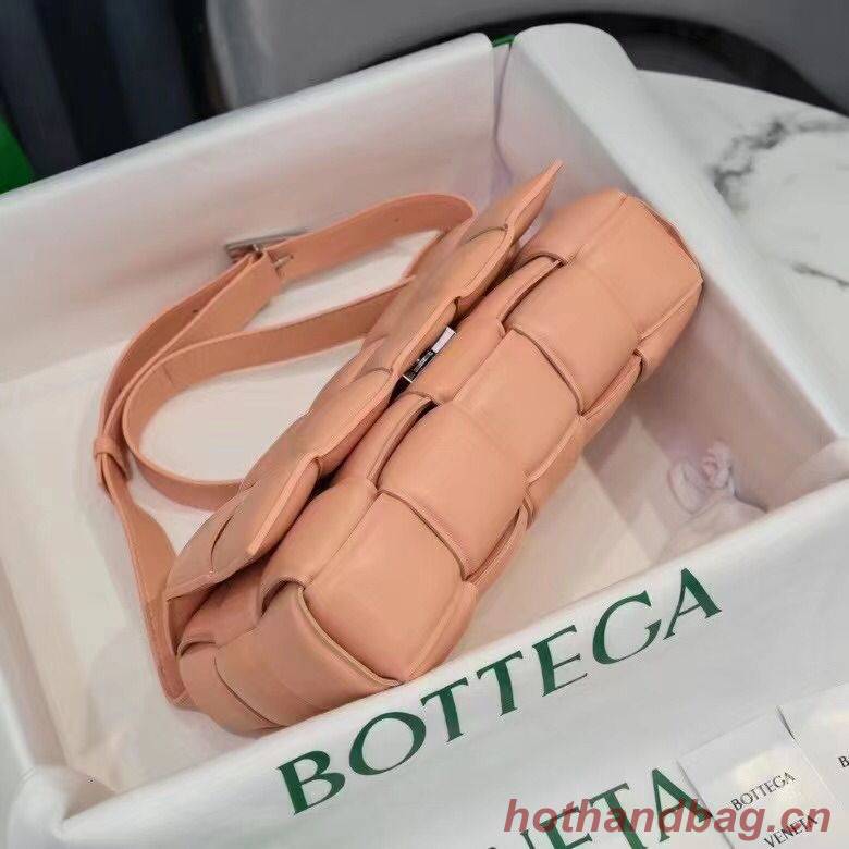 Bottega Veneta PADDED CASSETTE BAG suede 591970 Peachy Bottega Veneta PADDED CASSETTE BAG suede 591970 Peachy