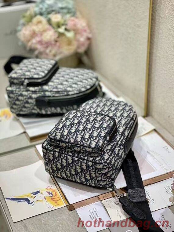 DIOR Blue Dior Oblique Embroidery CN0130 DIOR Blue Dior Oblique Embroidery CN0130