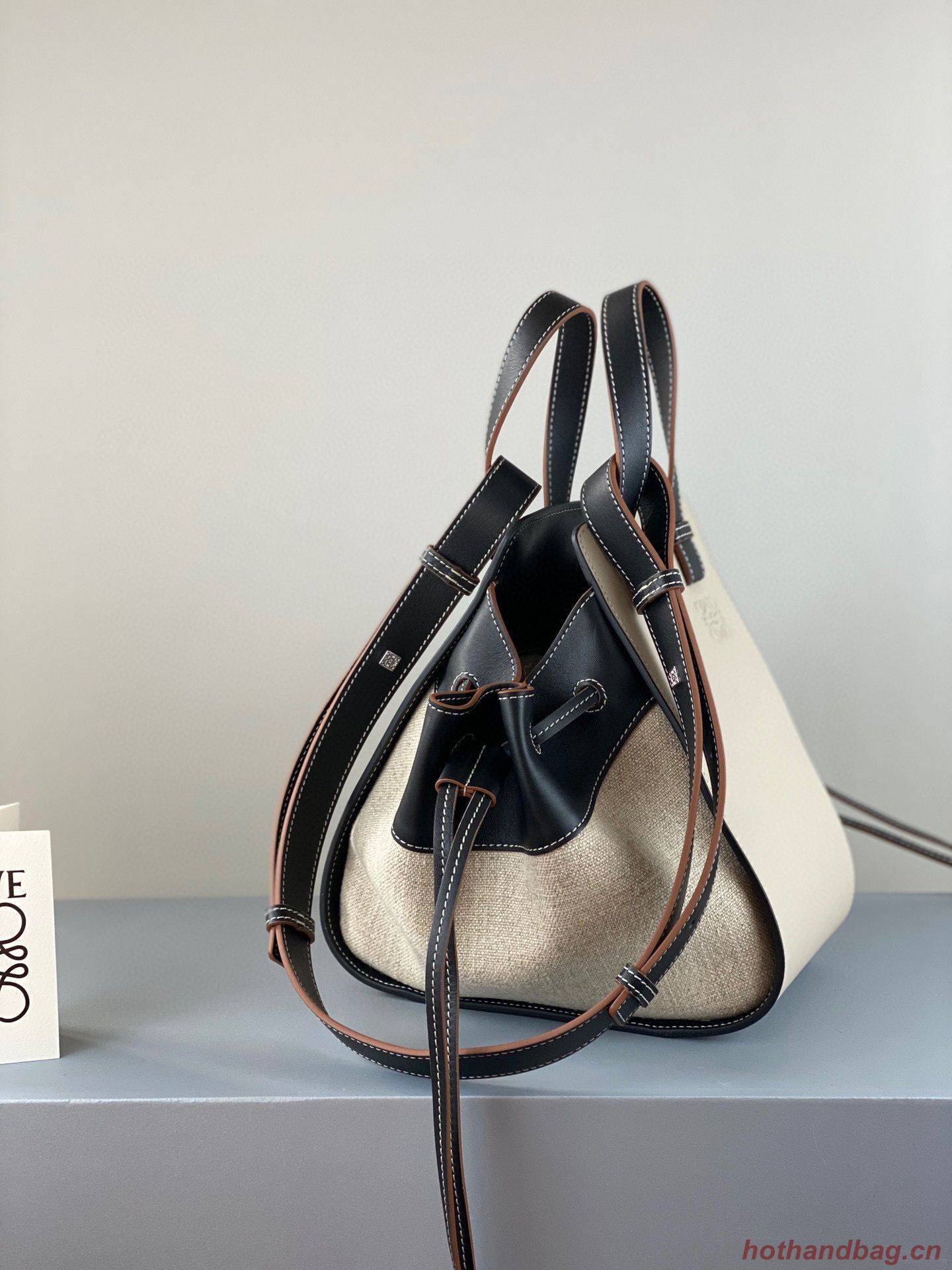 Loewe Hammock Small Bag Original Leather A6887 Cream&White&Black Loewe Hammock Small Bag Original Leather A6887 Cream&White&Black
