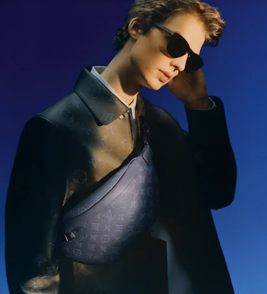 Louis Vuitton DISCOVERY BUMBAG PM M45729 Navy Blue Louis Vuitton DISCOVERY BUMBAG PM M45729 Navy Blue