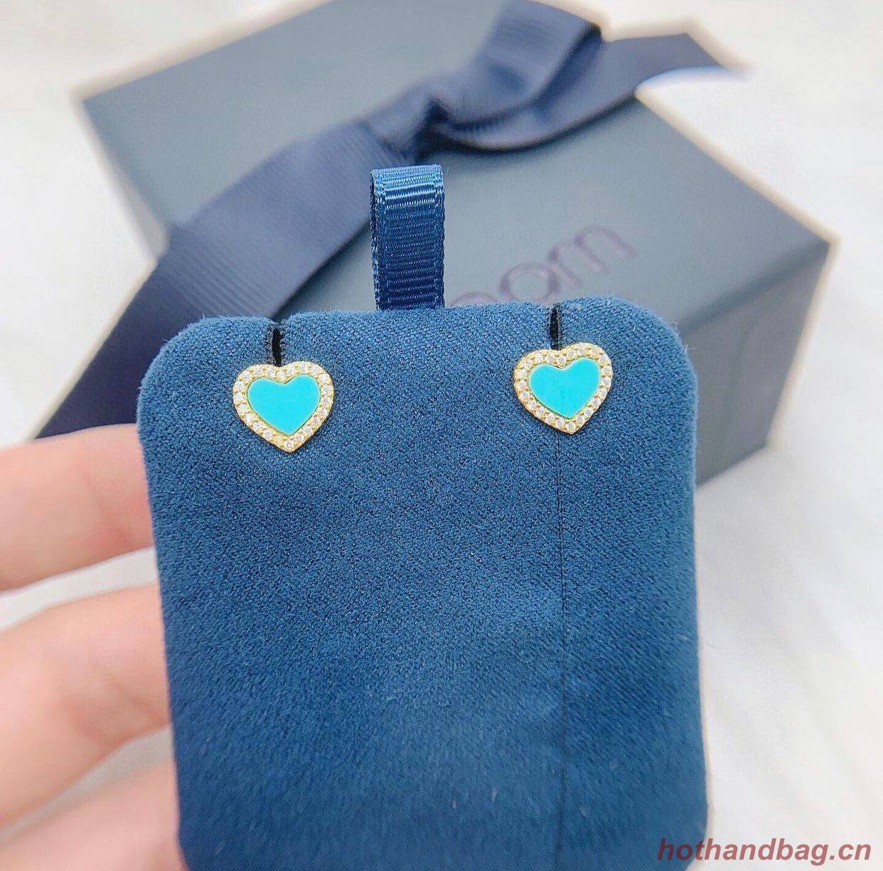 APM Earrings A6988 APM Earrings A6988