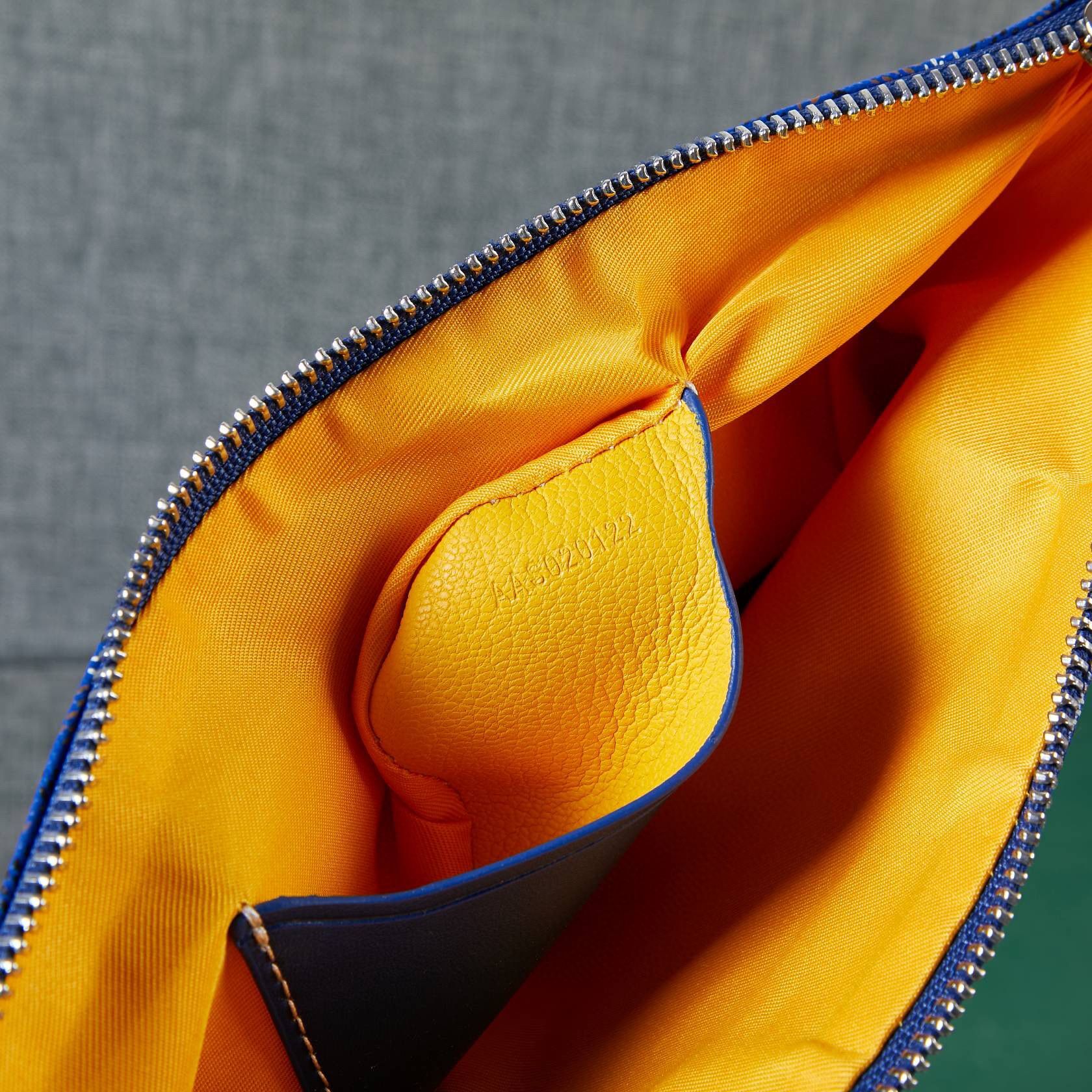 Goyard Y Doodling Calfskin Leather Clutch bag 5987 Blue Goyard Y Doodling Calfskin Leather Clutch bag 5987 Blue