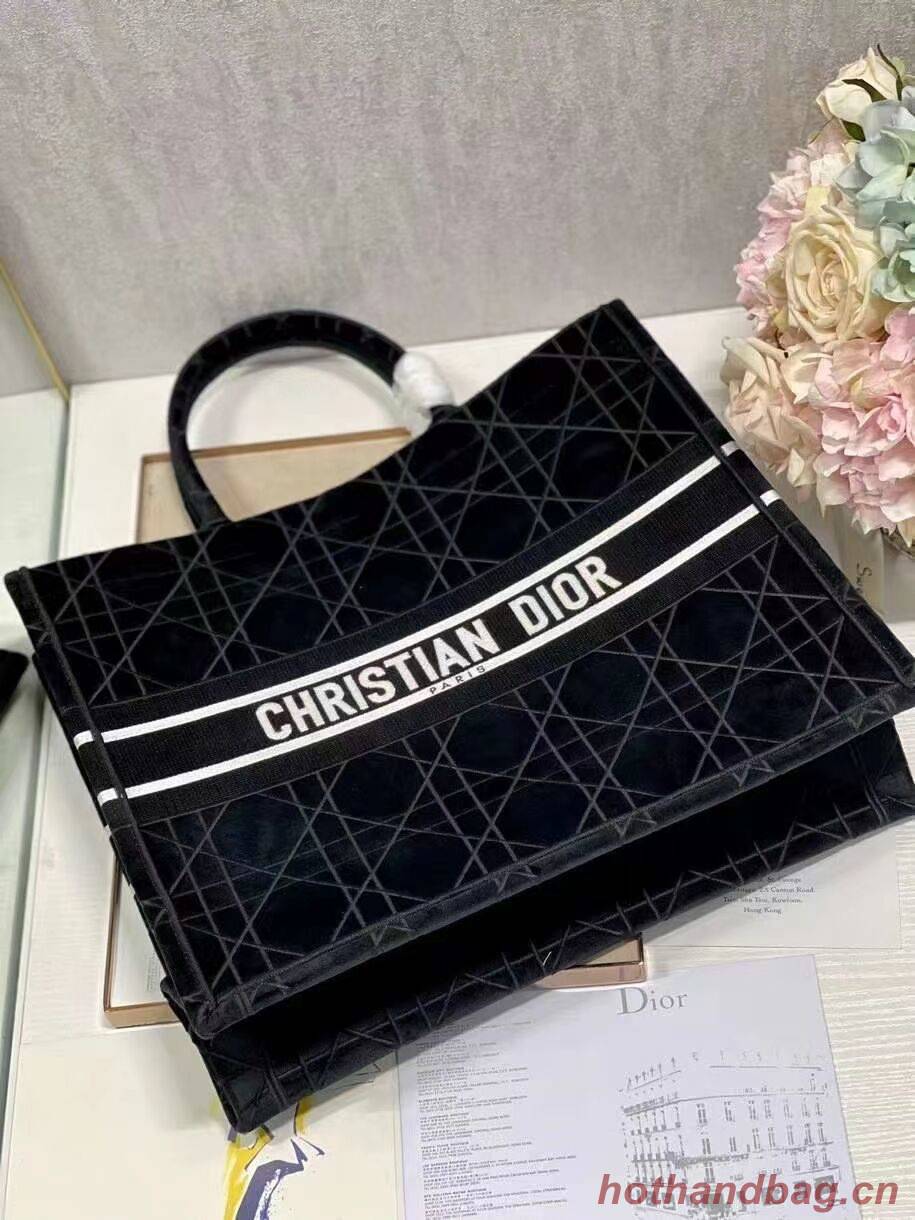 DIOR BOOK TOTE Velvet C1286-5 white DIOR BOOK TOTE Velvet C1286-5 white