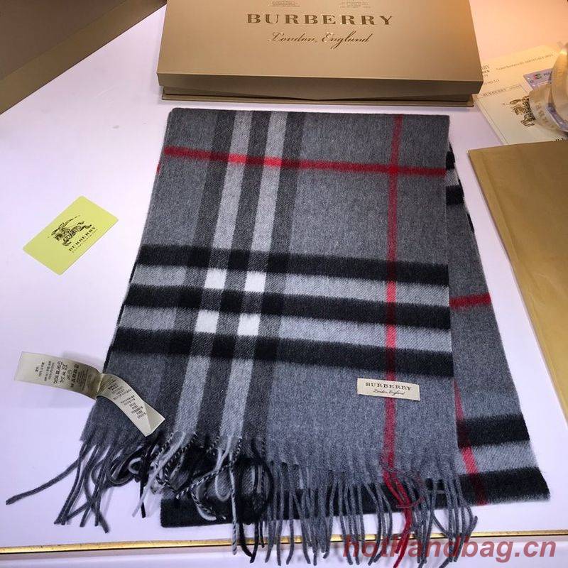 Burberry Scarf B00248