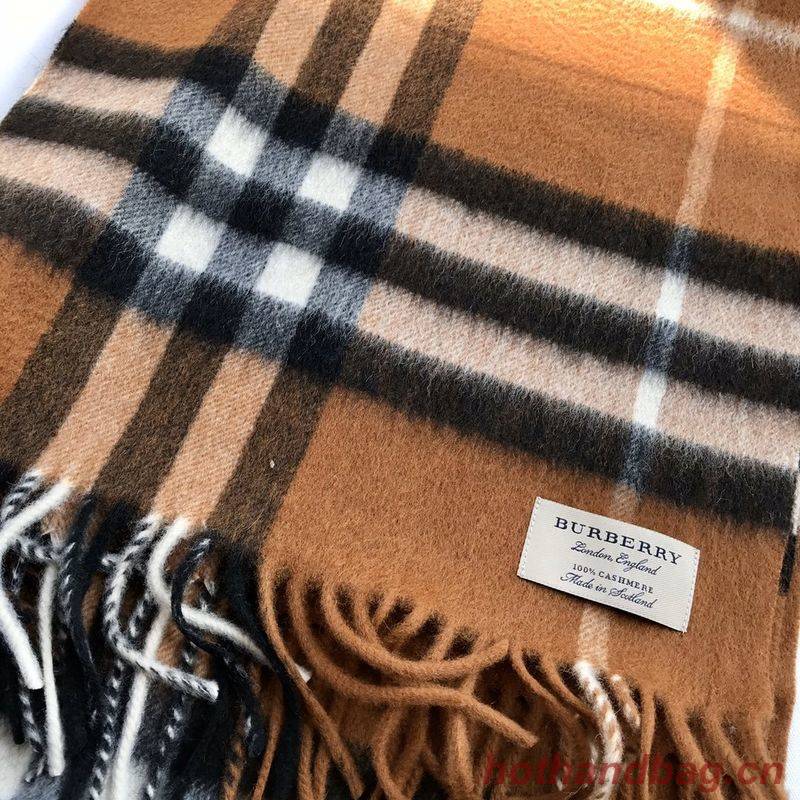 Burberry Scarf B00252 Burberry Scarf B00252