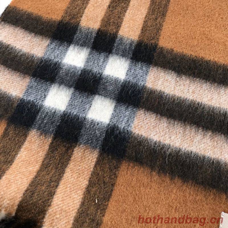 Burberry Scarf B00252 Burberry Scarf B00252