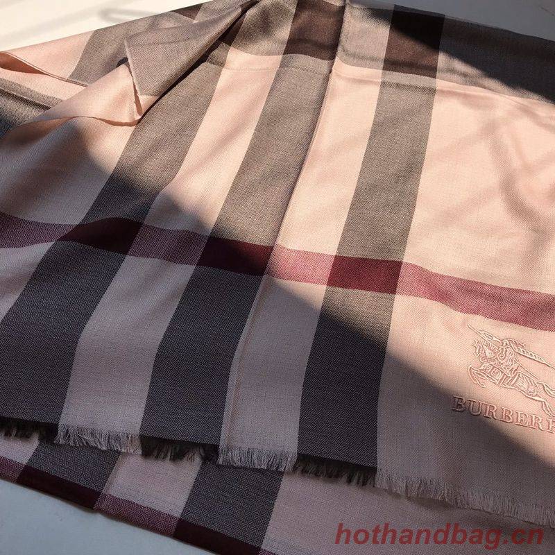 Burberry Scarf B00292 Burberry Scarf B00292