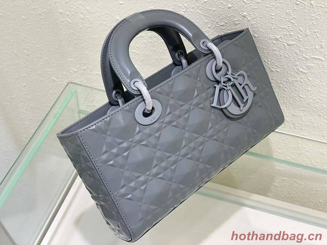 MEDIUM LADY DIOR BAG Cannage Lambskin C2811 gray MEDIUM LADY DIOR BAG Cannage Lambskin C2811 gray