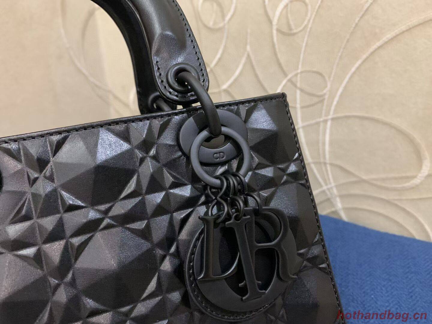 MEDIUM LADY DIOR BAG Cannage Calfskin C2813 black MEDIUM LADY DIOR BAG Cannage Calfskin C2813 black