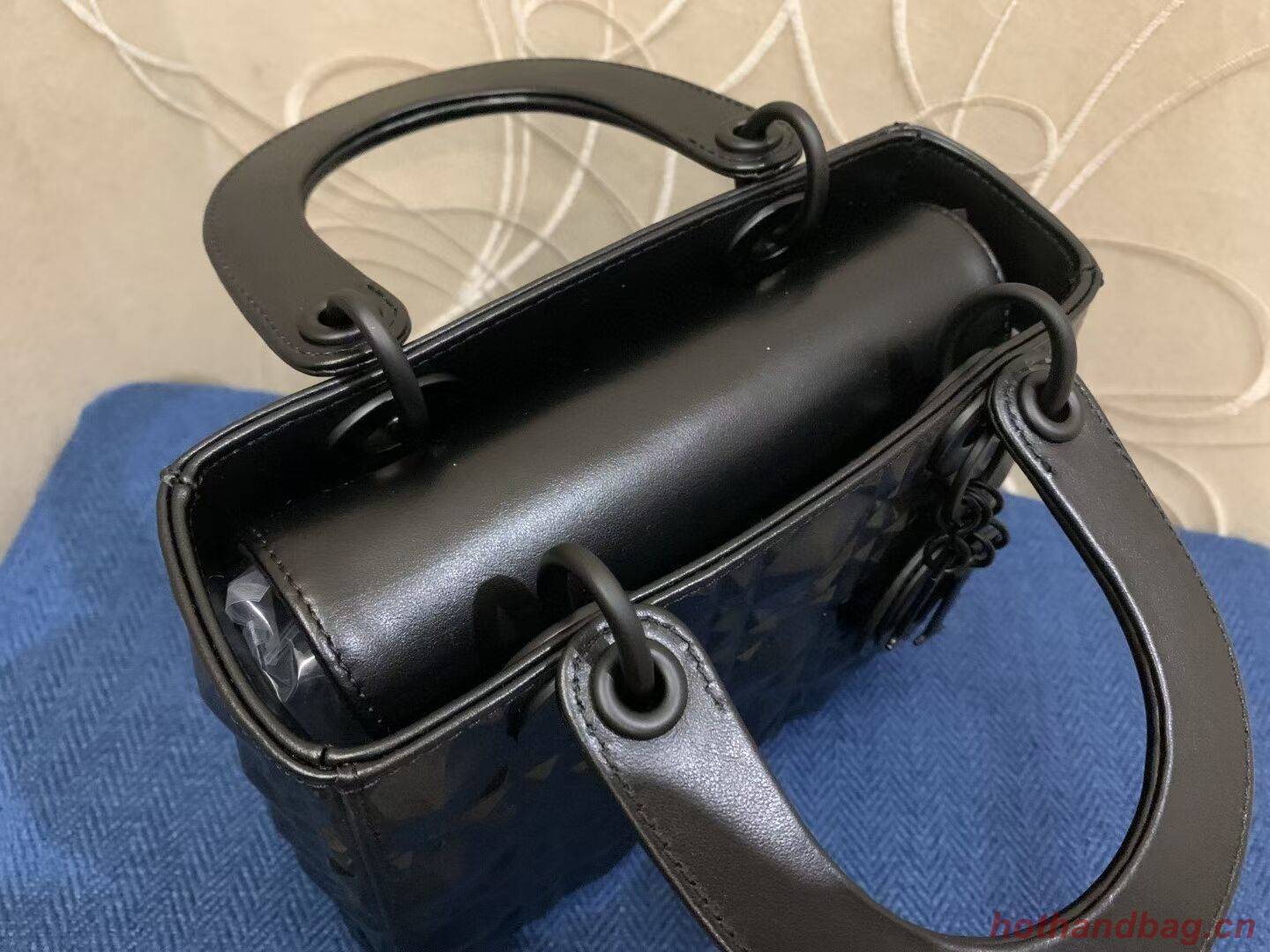 MEDIUM LADY DIOR BAG Cannage Calfskin C2813 black MEDIUM LADY DIOR BAG Cannage Calfskin C2813 black