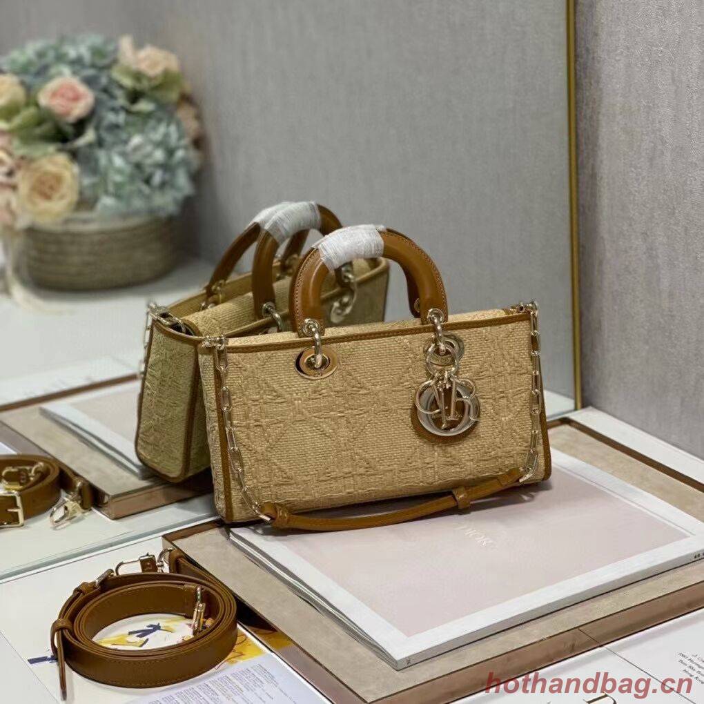MEDIUM LADY DIOR BAG C9627 Apricot MEDIUM LADY DIOR BAG C9627 Apricot