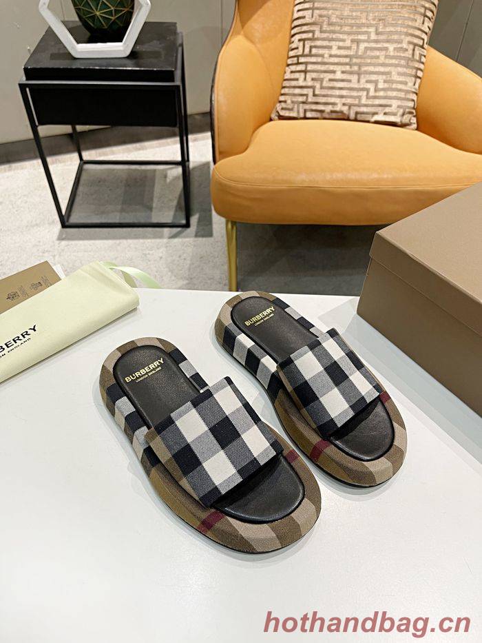 Burberry Shoes BBS00004