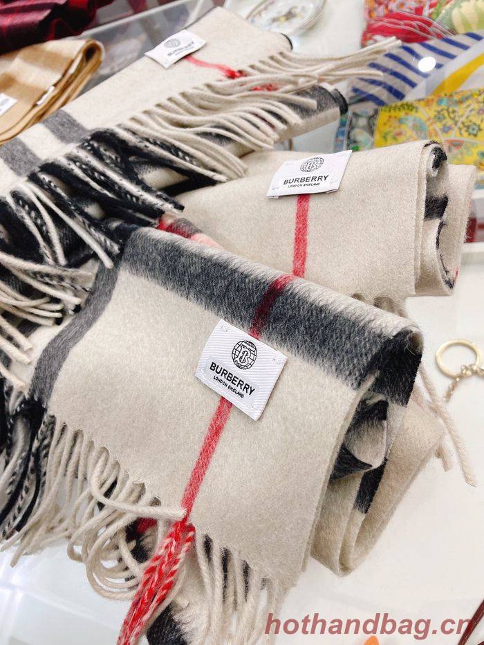 Burberry Scarf BBC00013 Burberry Scarf BBC00013