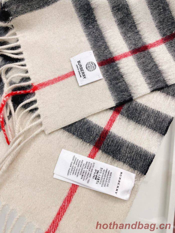 Burberry Scarf BBC00013 Burberry Scarf BBC00013