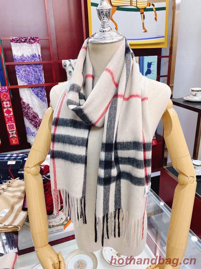 Burberry Scarf BBC00013 Burberry Scarf BBC00013