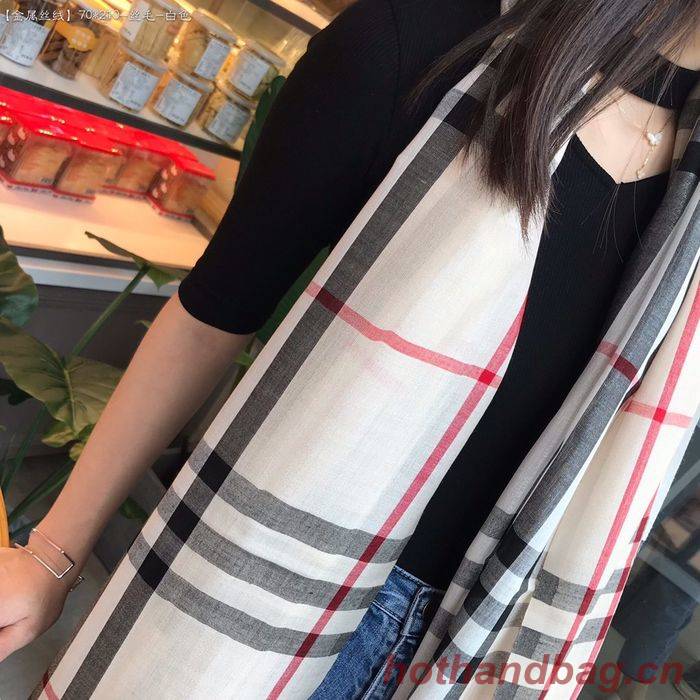 Burberry Scarf BBC00048 Burberry Scarf BBC00048