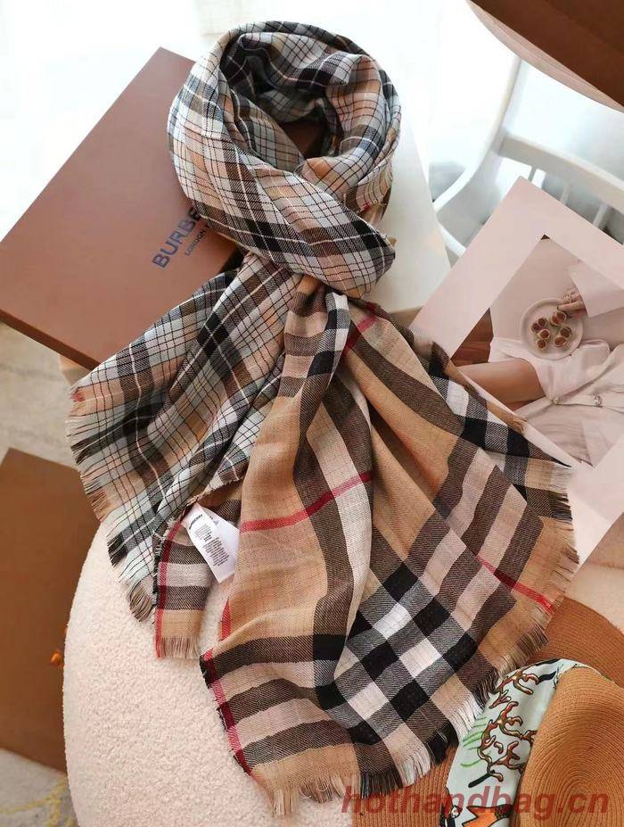Burberry Scarf BBC00101 Burberry Scarf BBC00101