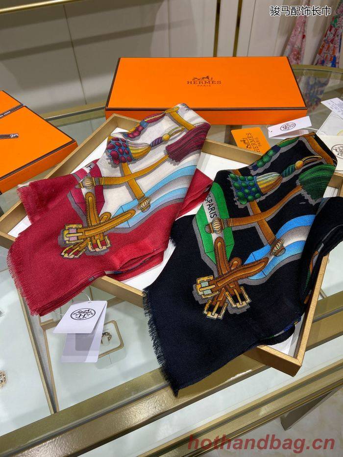 Gucci Scarf GUC00191 Gucci Scarf GUC00191