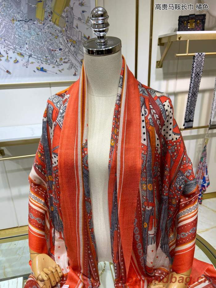 Hermes Scarf HEC00130 Hermes Scarf HEC00130