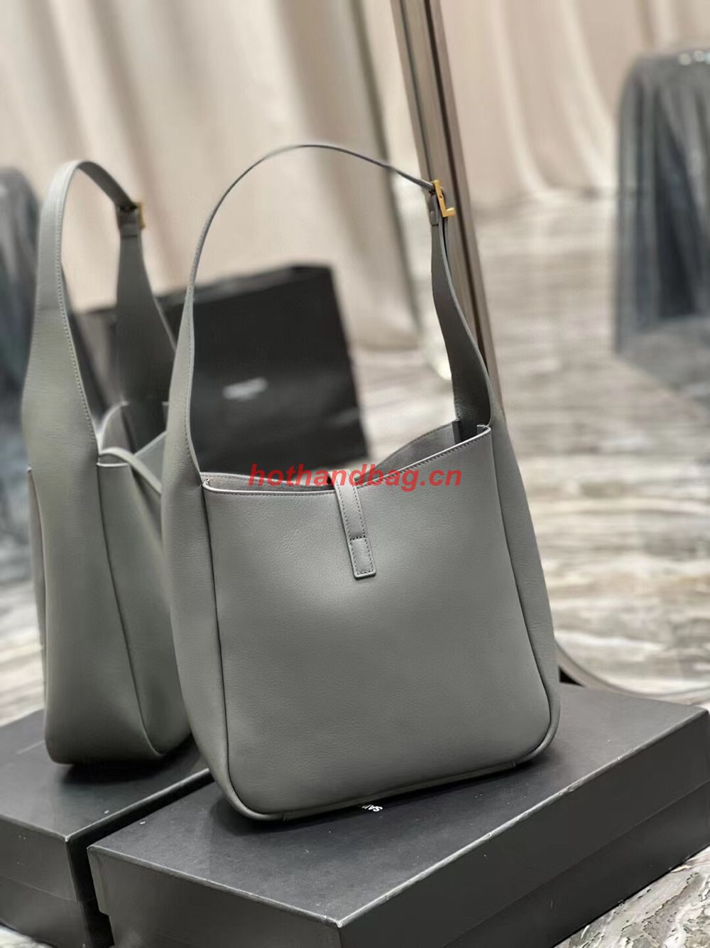 SAINT LAUREN LE 5 A 7 SOFT SMALL HOBO BAG IN SMOOTH LEATHER 713938 gray