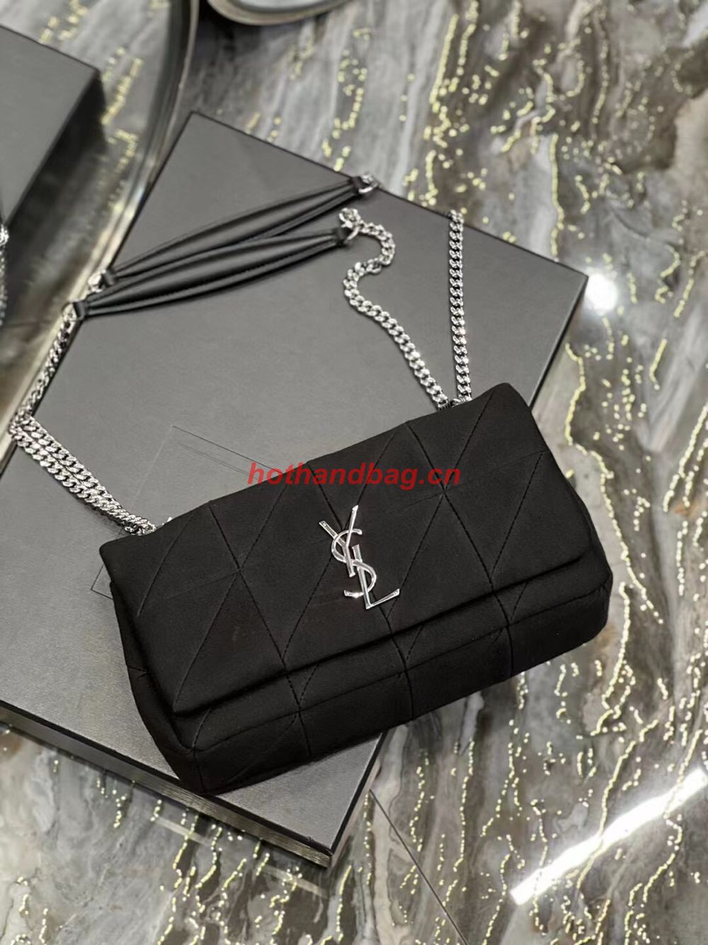 SAINT LAURENT JAMIE MEDIUM CHAIN BAG CARRE RIVE GAUCHE IN LAMBSKIN AND SUEDE 515821 black SAINT LAURENT JAMIE MEDIUM CHAIN BAG CARRE RIVE GAUCHE IN LAMBSKIN AND SUEDE 515821 black