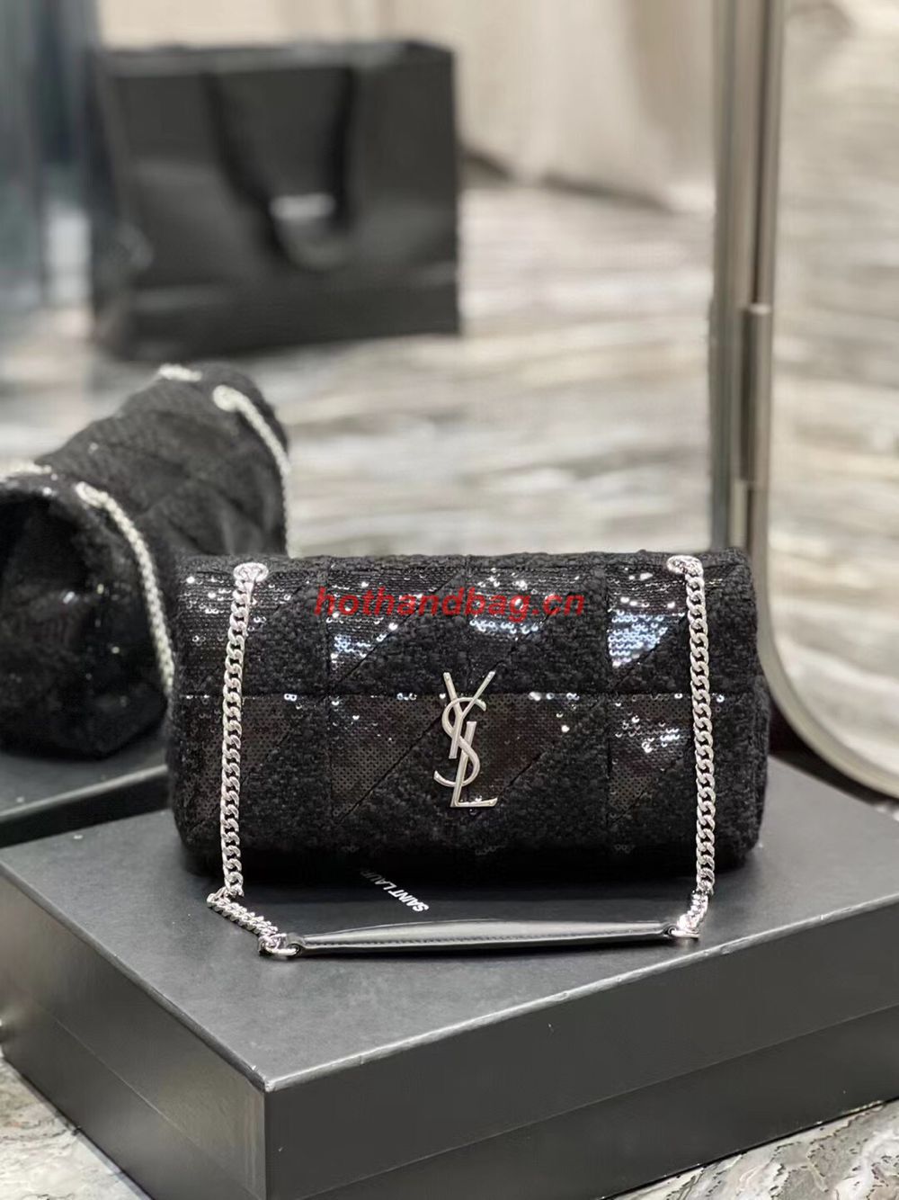 SAINT LAURENT JAMIE MEDIUM CHAIN BAG CARRE RIVE GAUCHE IN SEQUINS AND SEQUINED TWEED 515821 BLACK SAINT LAURENT JAMIE MEDIUM CHAIN BAG CARRE RIVE GAUCHE IN SEQUINS AND SEQUINED TWEED 515821 BLACK