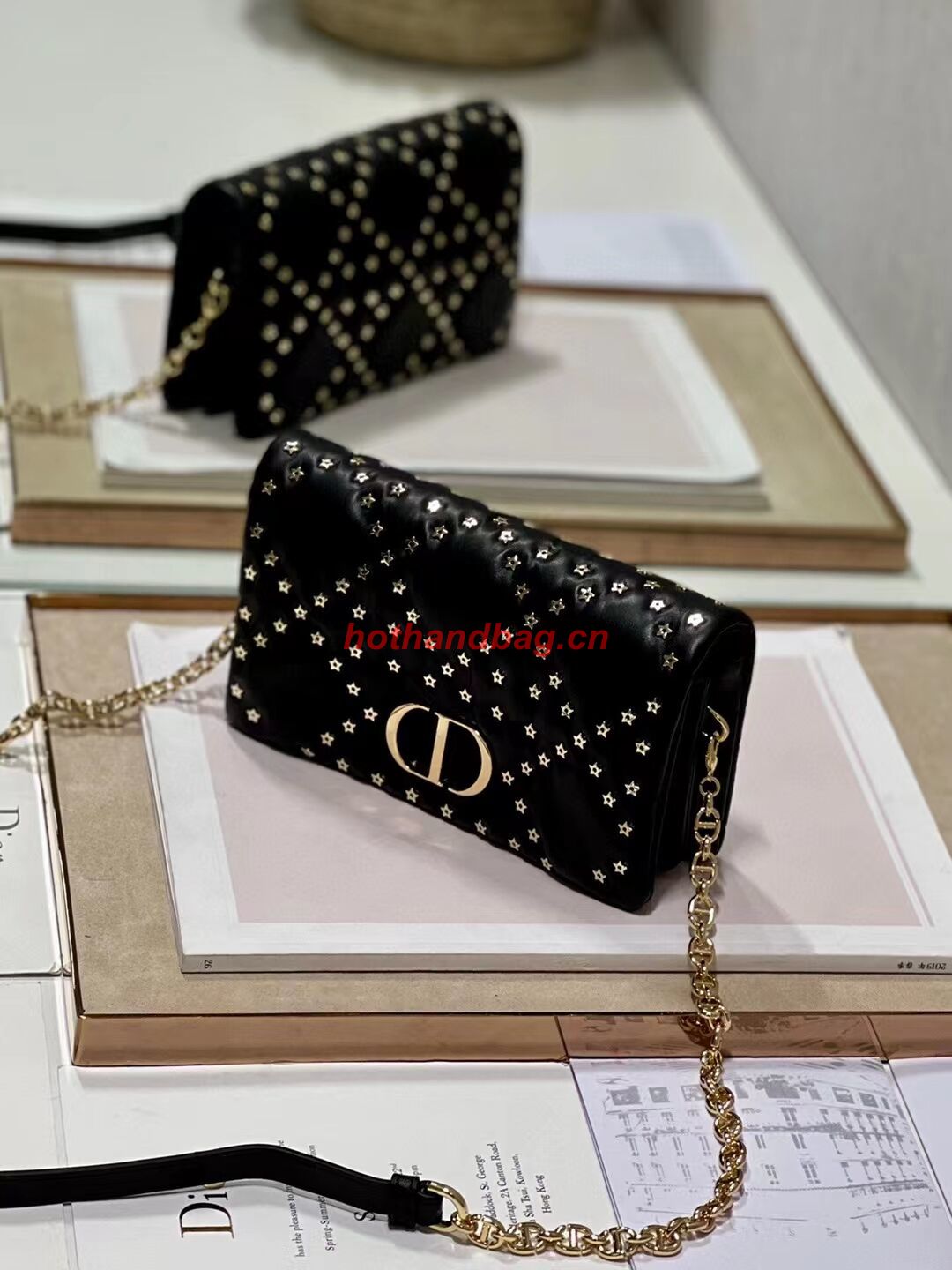 DIOR CARO MACROCANNAGE POUCH Macrocannage Calfskin with Star Motif S5135UNH black&gold DIOR CARO MACROCANNAGE POUCH Macrocannage Calfskin with Star Motif S5135UNH black&gold