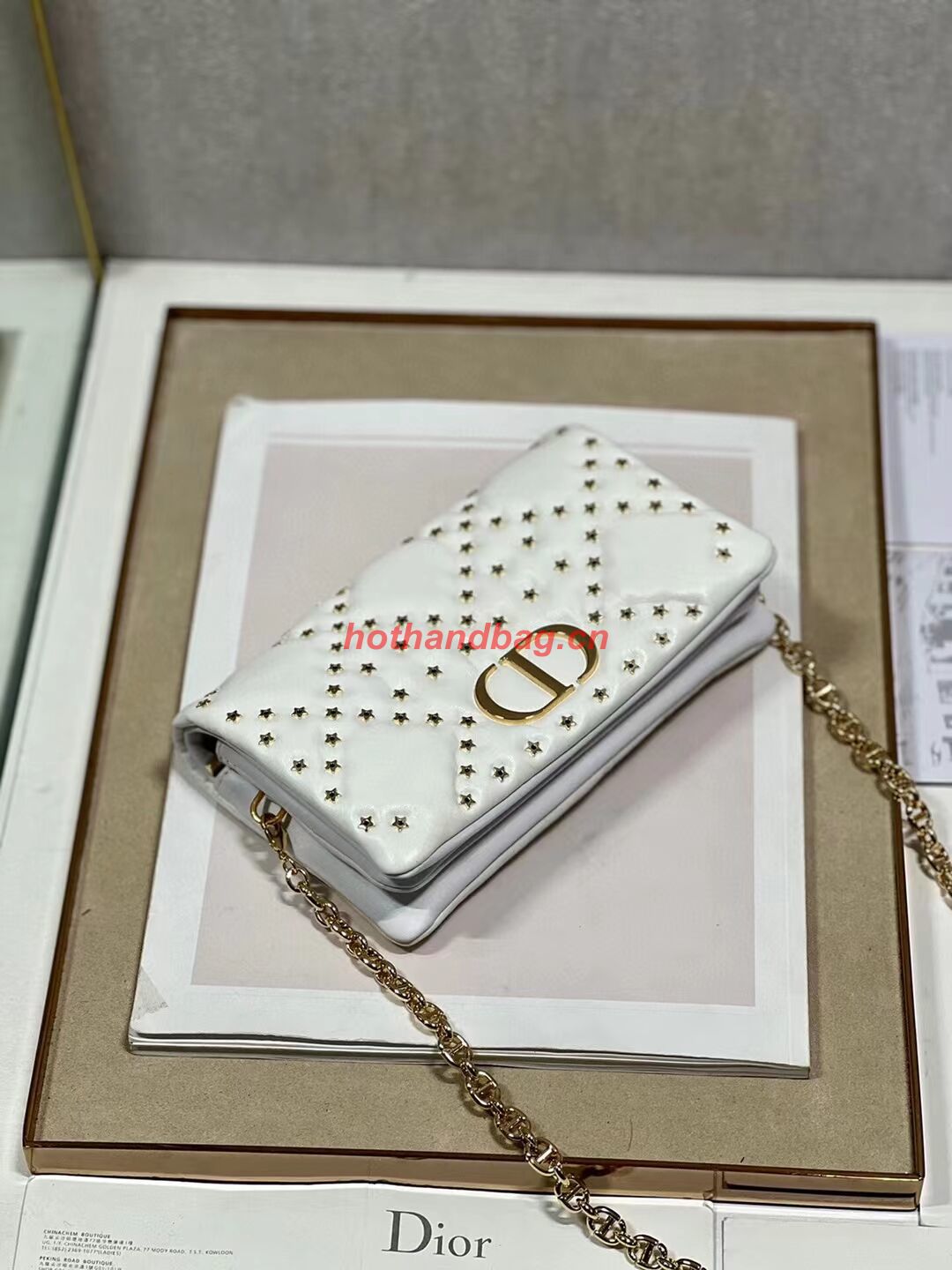 DIOR CARO MACROCANNAGE POUCH Macrocannage Calfskin with Star Motif S5135UNH white&gold DIOR CARO MACROCANNAGE POUCH Macrocannage Calfskin with Star Motif S5135UNH white&gold