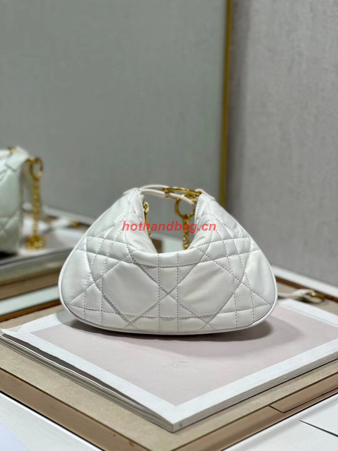 MINI DIOR CARO TULIP BAG Latte Quilted Macrocannage Calfskin S5139BF MINI DIOR CARO TULIP BAG Latte Quilted Macrocannage Calfskin S5139BF