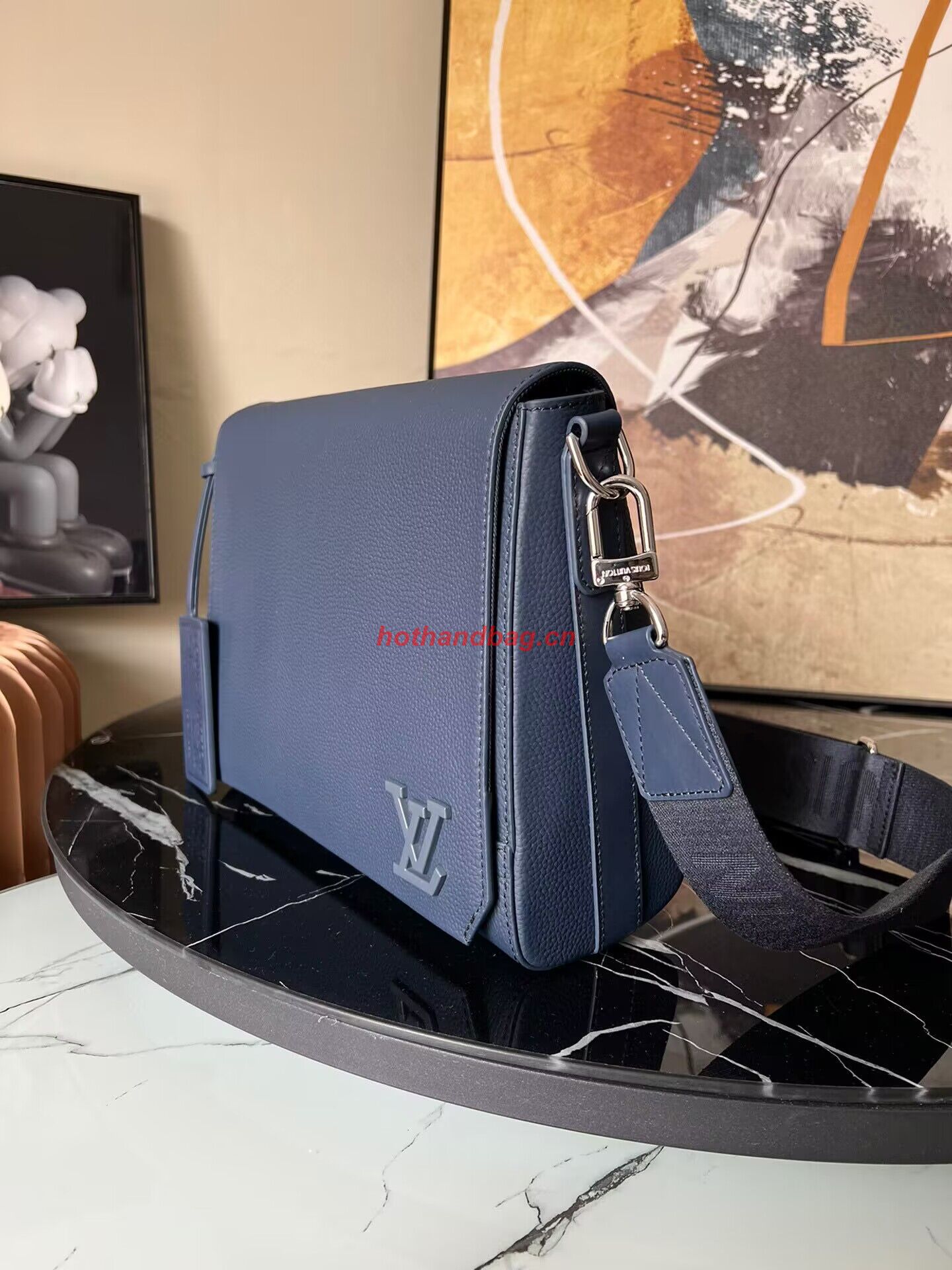 Louis Vuitton MESSENGER M57080 Navy Louis Vuitton MESSENGER M57080 Navy