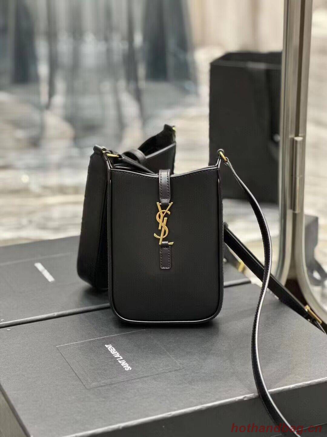SAINT LAURENT LE 5 A 7 MINI VERTICAL IN SHINY LEATHER 7352142 black SAINT LAURENT LE 5 A 7 MINI VERTICAL IN SHINY LEATHER 7352142 black
